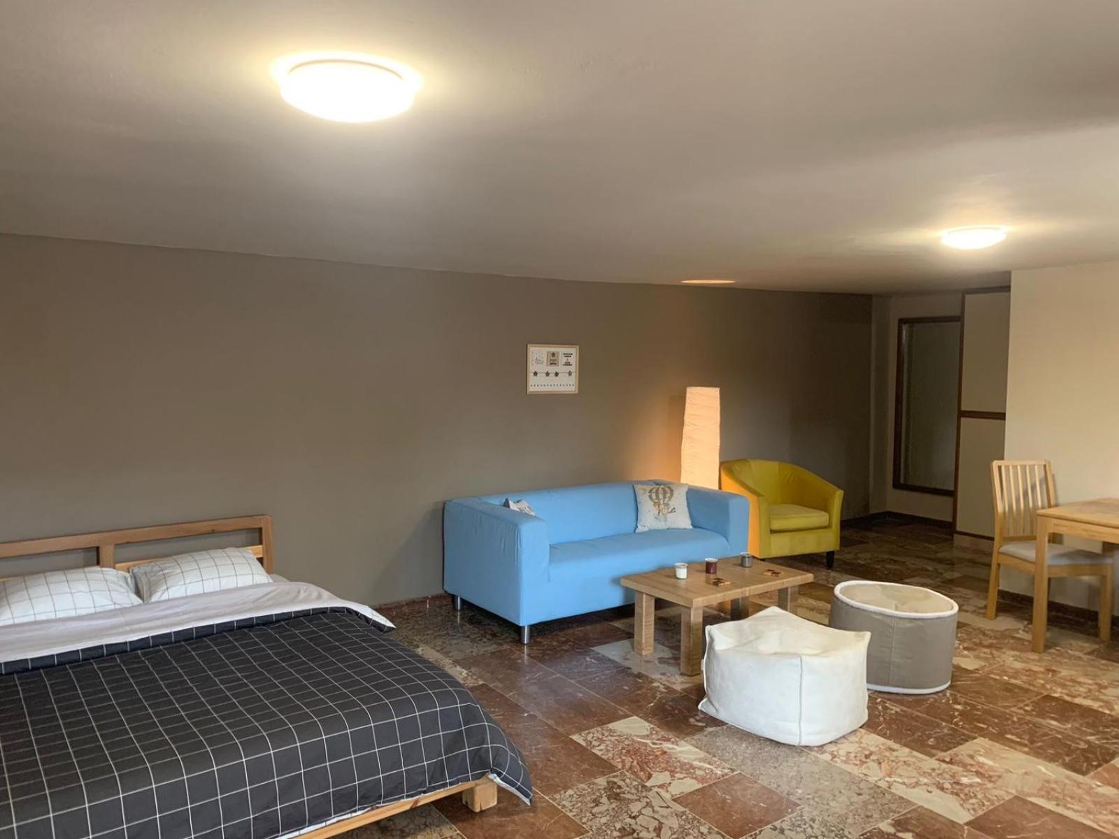 Zoes Place Apartment Artemida  Ngoại thất bức ảnh