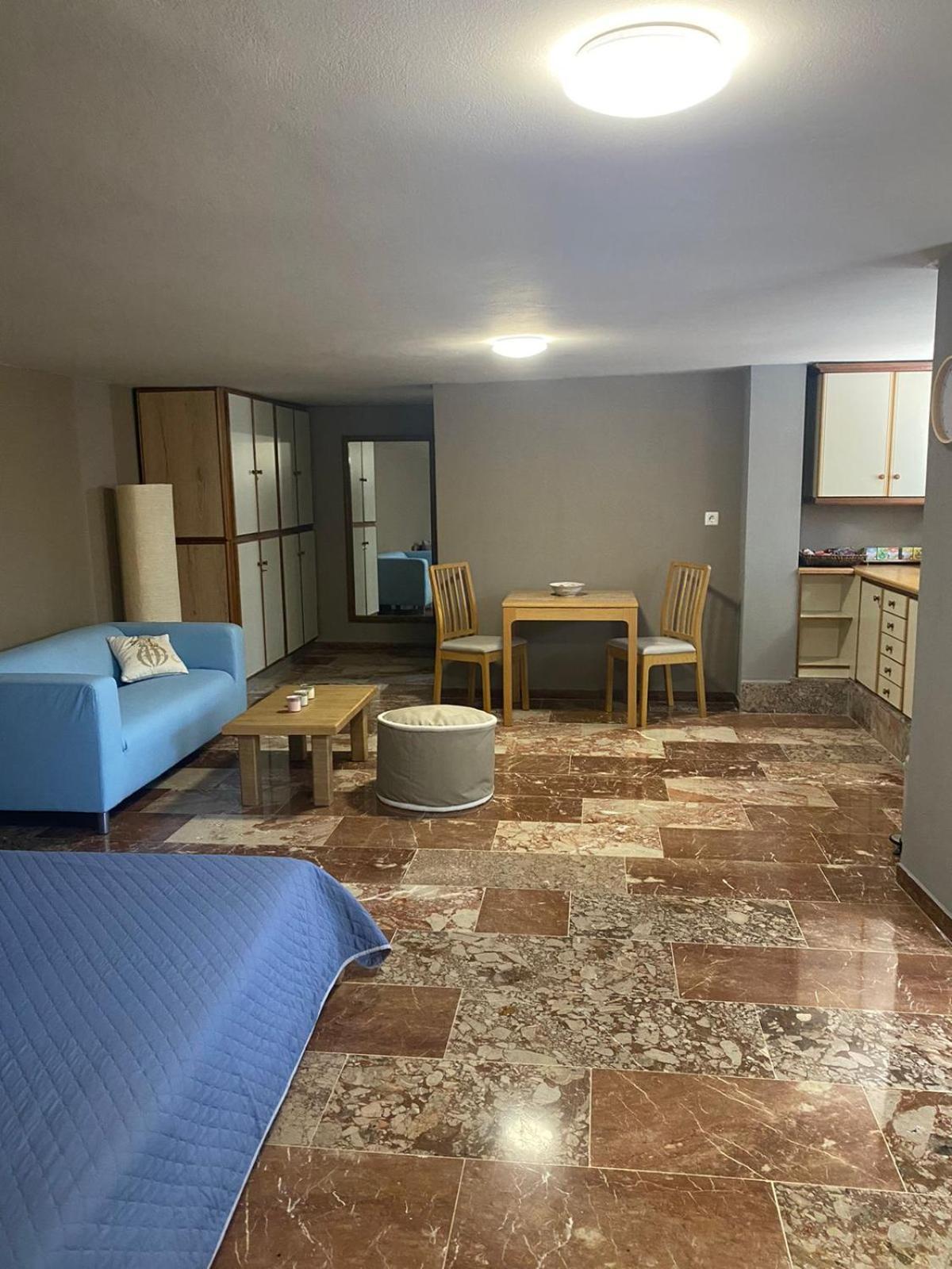 Zoes Place Apartment Artemida  Ngoại thất bức ảnh